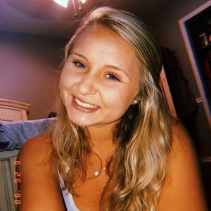 Meet your Posher, Haley